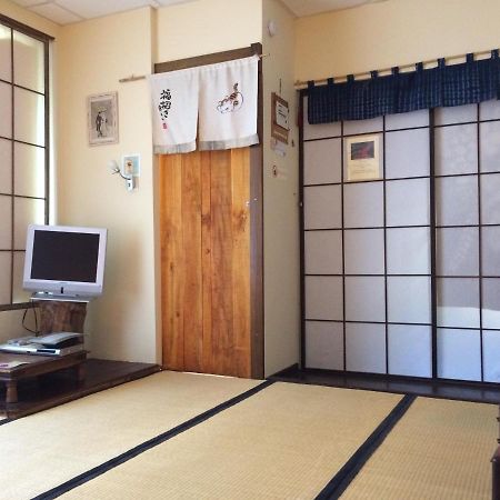 Minshuku Chambres D'Hotes Japonaises Thiers Bagian luar foto