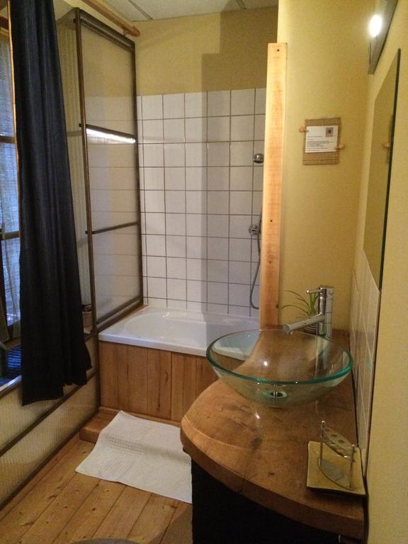 Minshuku Chambres D'Hotes Japonaises Thiers Bagian luar foto