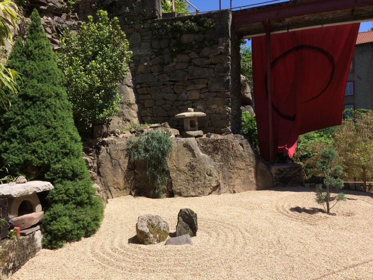 Minshuku Chambres D'Hotes Japonaises Thiers Bagian luar foto