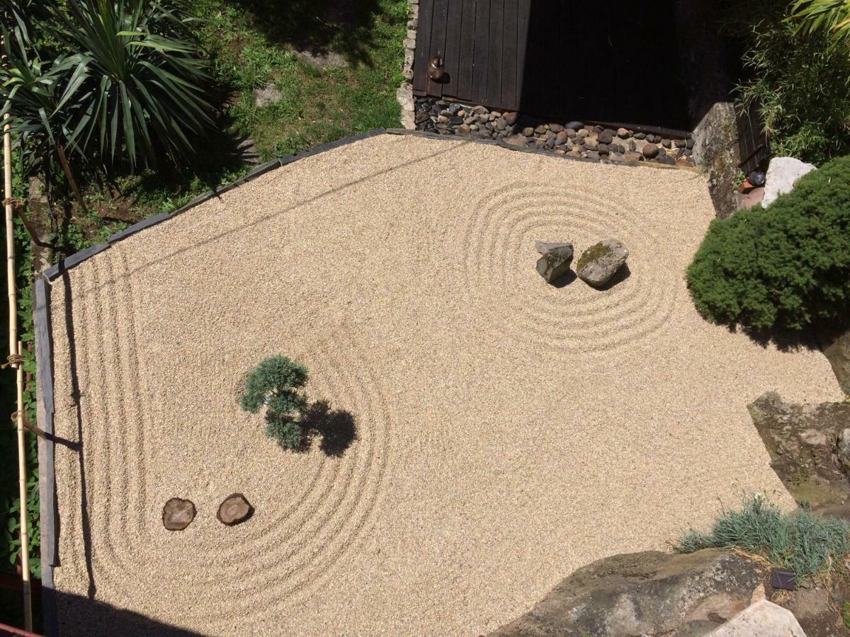 Minshuku Chambres D'Hotes Japonaises Thiers Bagian luar foto